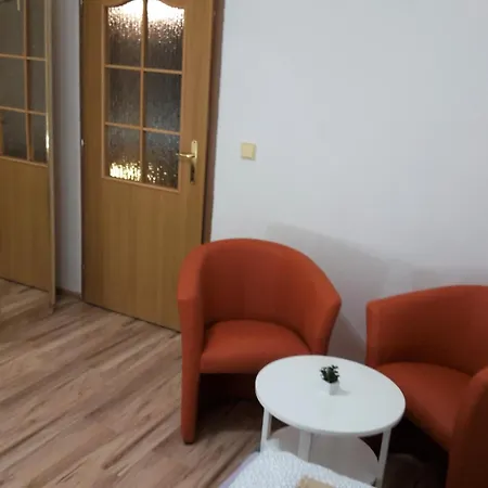 شقة & Parking Lučenec